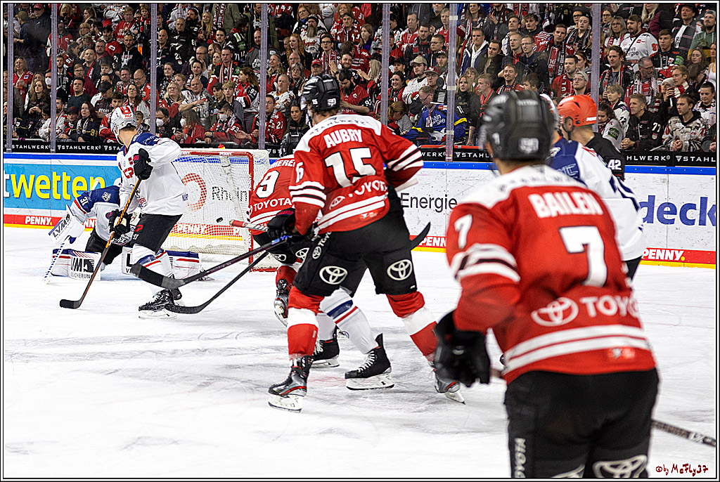PENNY DEL;  Kölner Haie - Nuernberger Ice Tigers; Köln, 18.11.2022